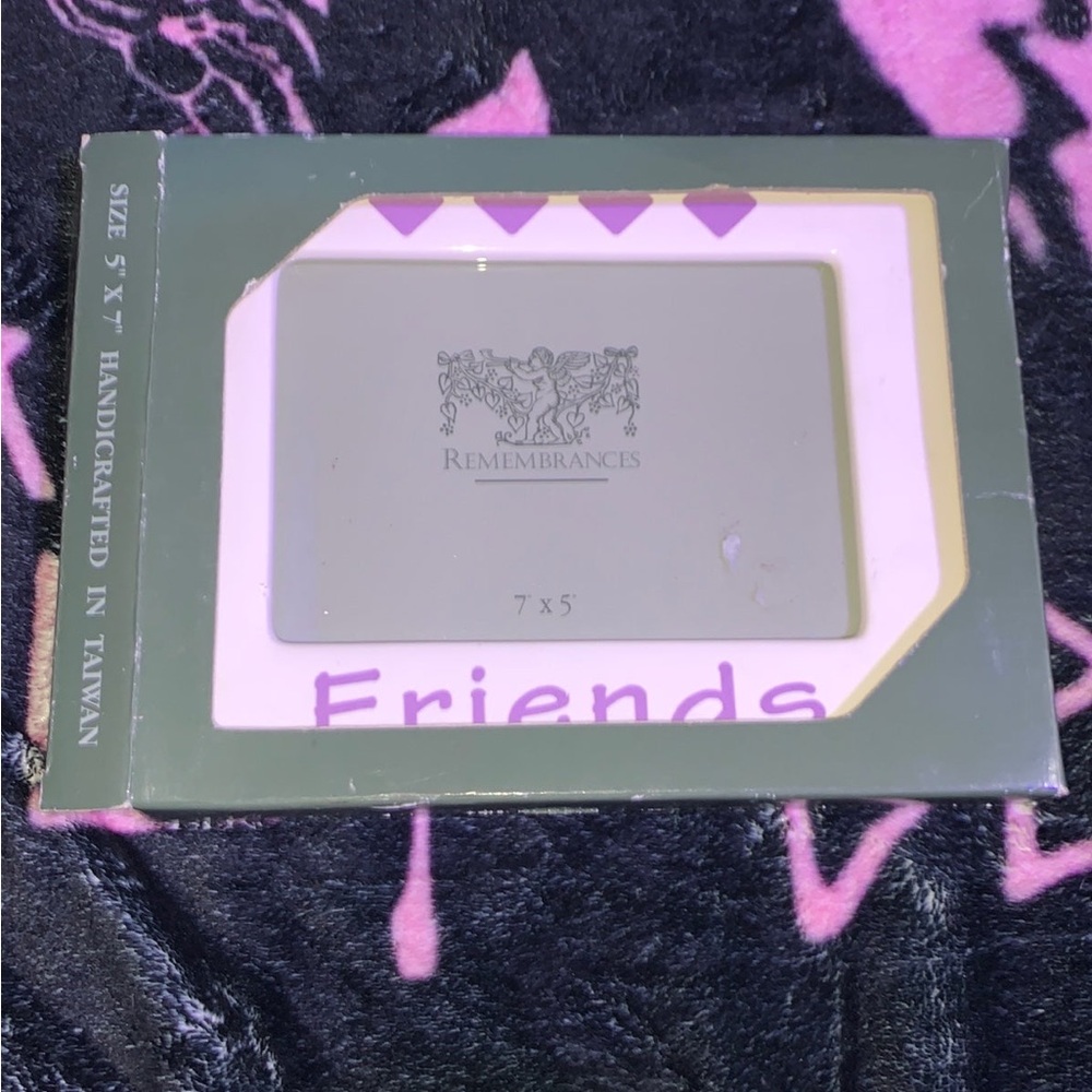 Vintage Remembrances Purple Friends Diamond Ceramic 7”x5” Picture Frame